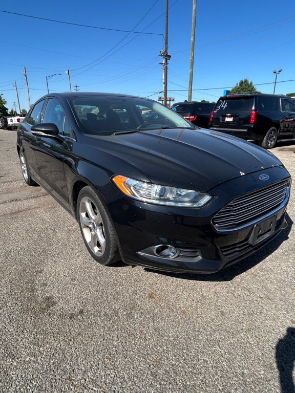 2013 Ford Fusion Image 2