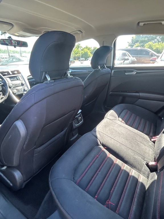 2013 Ford Fusion Image 11