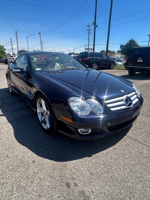 2007 Mercedes-Benz SL-Class Image 2