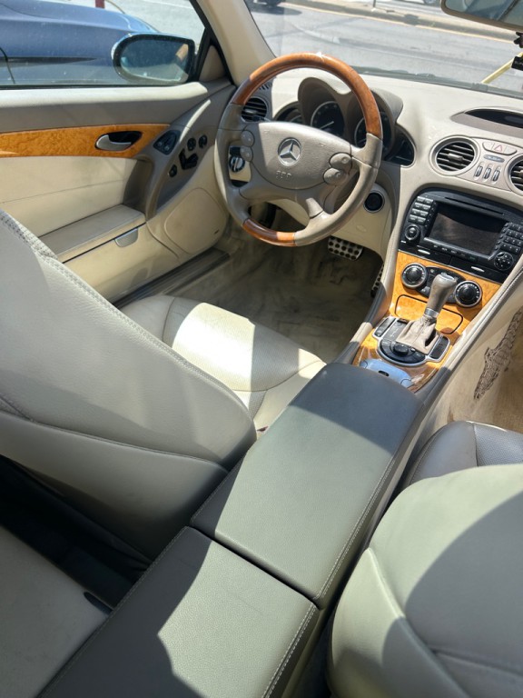 2007 Mercedes-Benz SL-Class Image 9