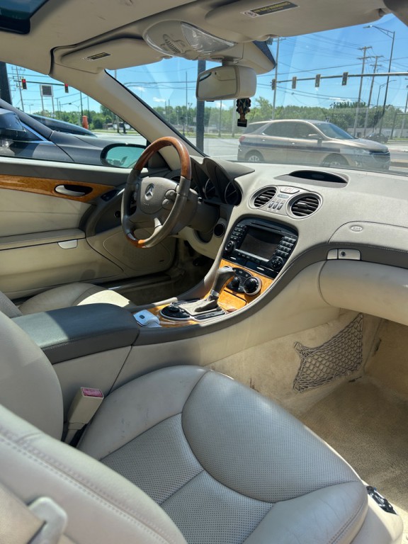 2007 Mercedes-Benz SL-Class Image 10