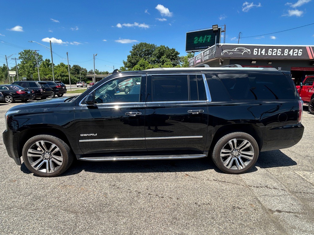 2017 GMC Yukon Image 4