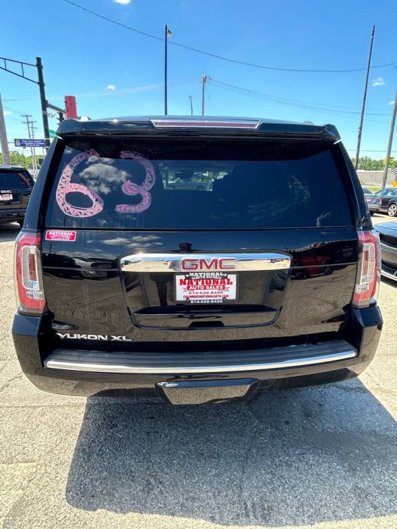 2017 GMC Yukon Image 8