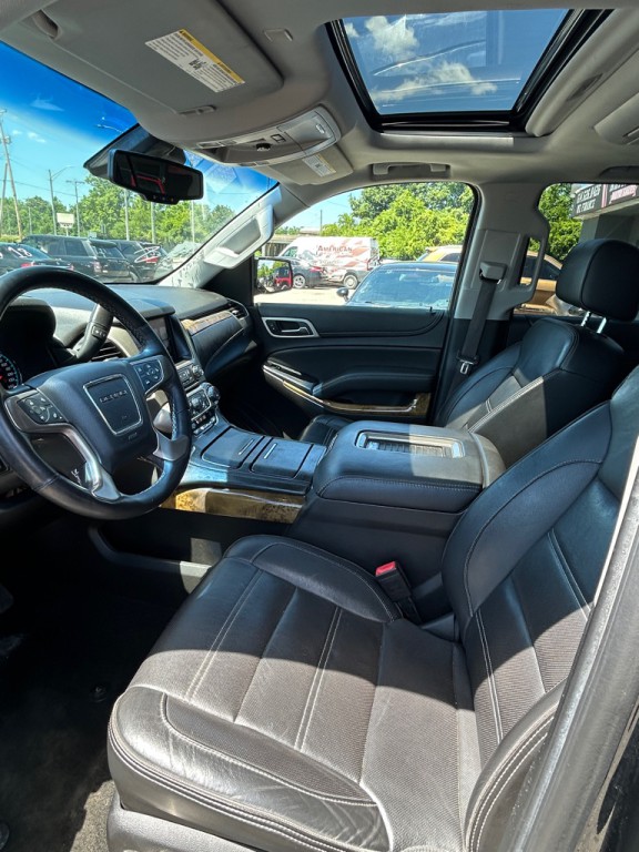 2017 GMC Yukon Image 10