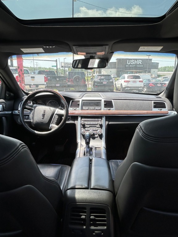 2011 Lincoln MKS Image 9