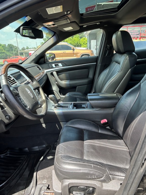 2011 Lincoln MKS Image 10