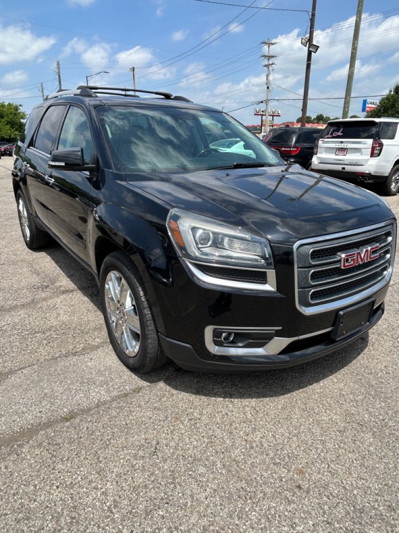 2017 GMC Acadia Image 2
