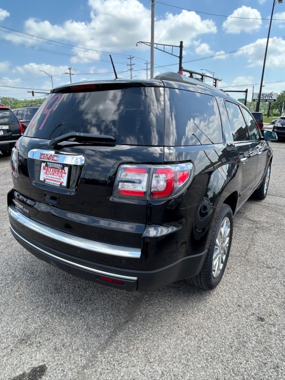 2017 GMC Acadia Image 4