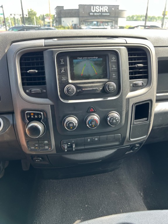 2016 RAM 1500 Image 12