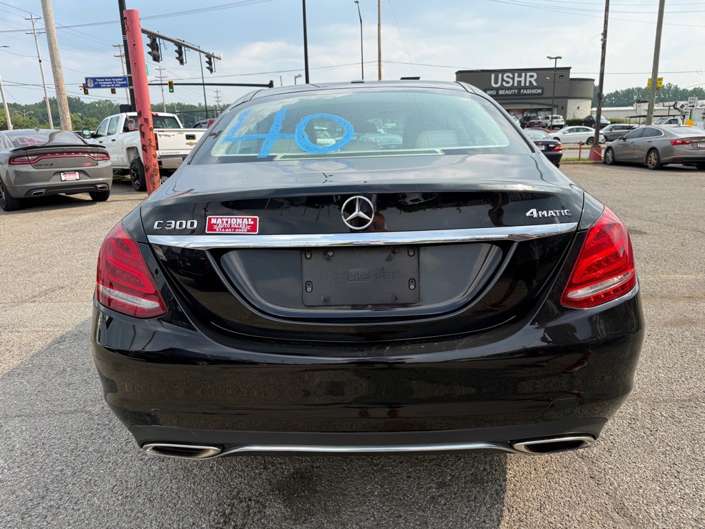 2015 Mercedes-Benz C-Class Image 6