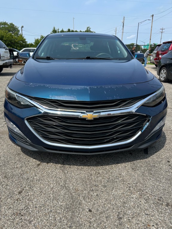 2019 Chevrolet Malibu Image 3