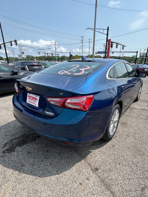 2019 Chevrolet Malibu Image 4