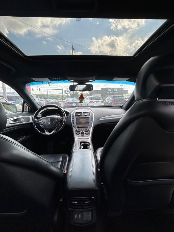 2017 Lincoln MKZ Image 9