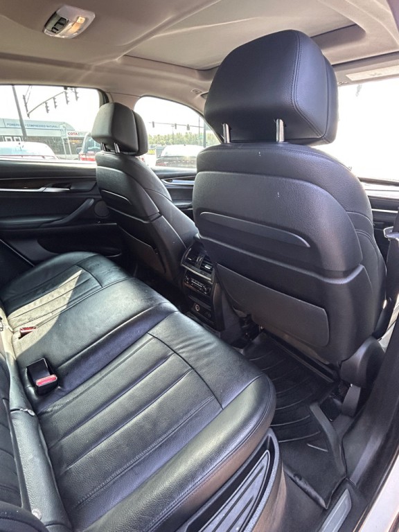 2016 BMW X6 Image 12