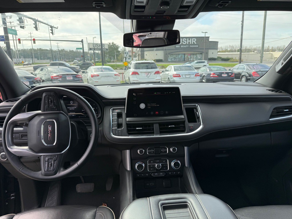 2023 GMC Yukon Image 7