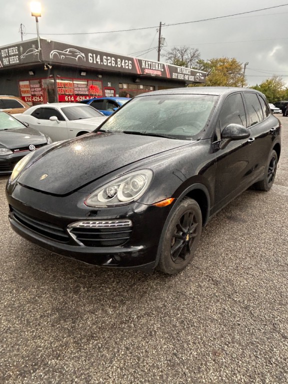 2011 Porsche Cayenne Image 1