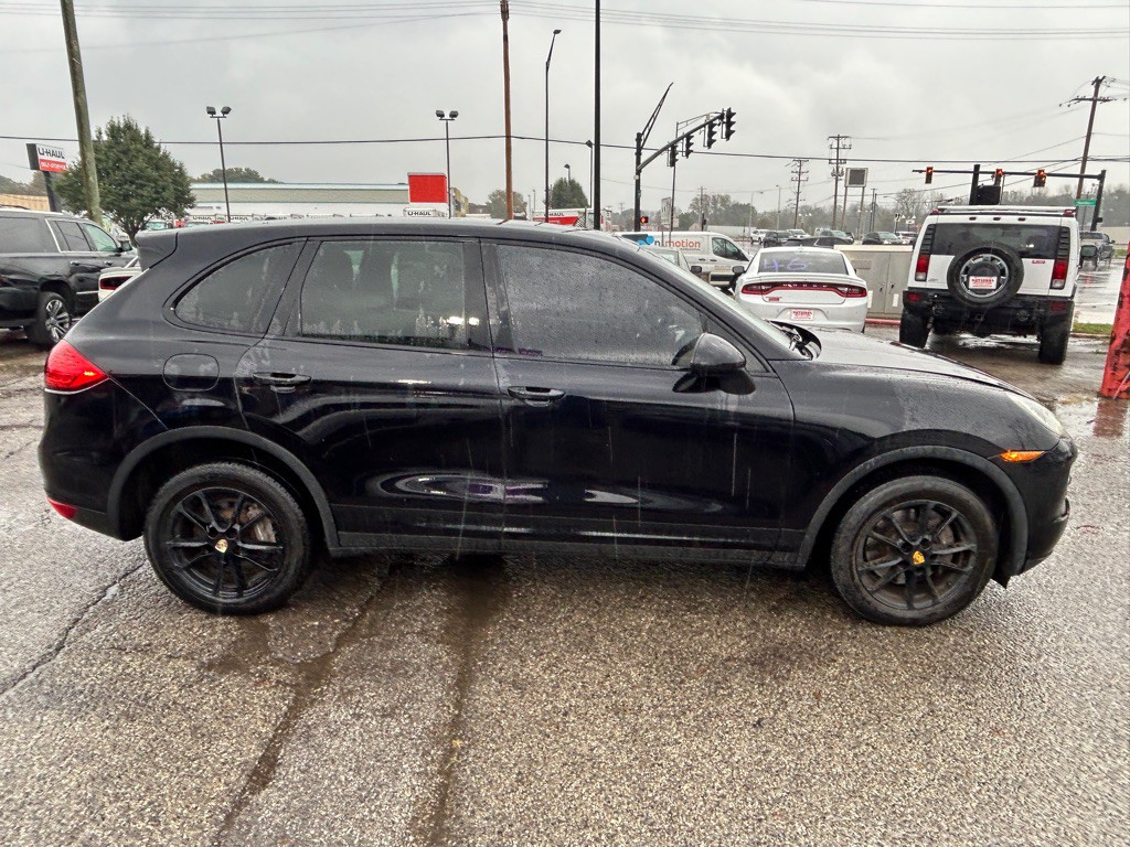 2011 Porsche Cayenne Image 4