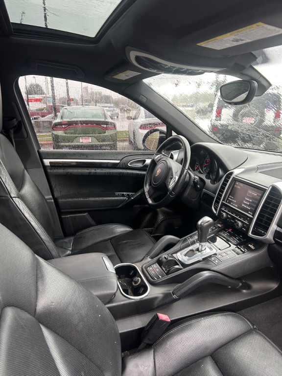 2011 Porsche Cayenne Image 11
