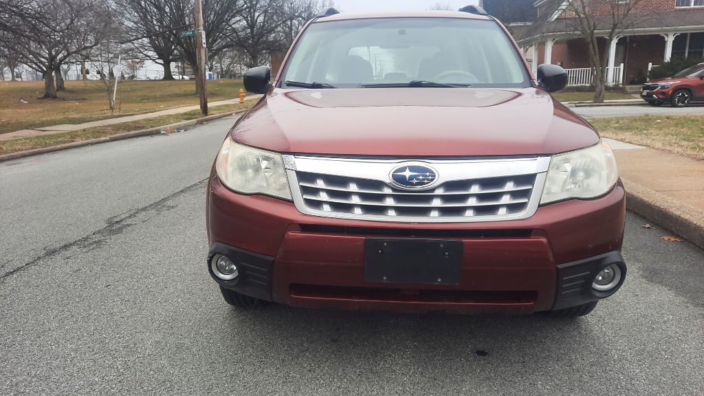 2011 Subaru Forester Image 2