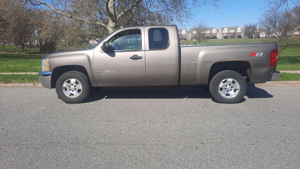 2013 Chevrolet Silverado 1500 Image 2