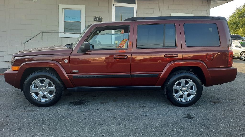 2007 Jeep Commander Image 2