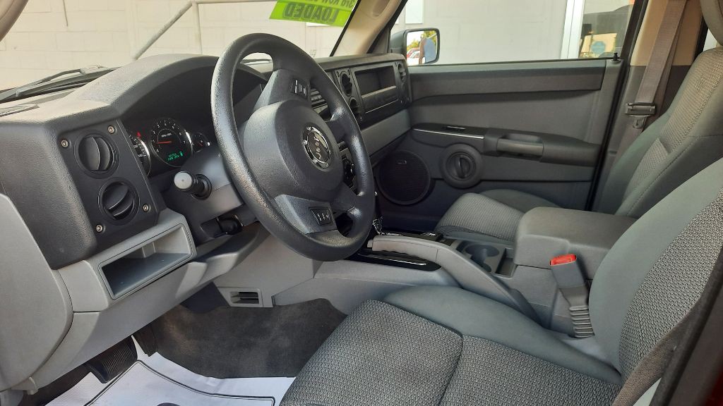 2007 Jeep Commander Image 6