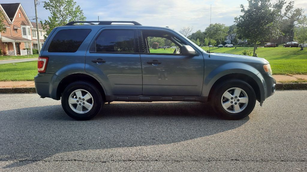 2010 Ford Escape Image 9