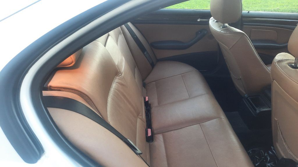 2003 BMW 3 Series Image 6