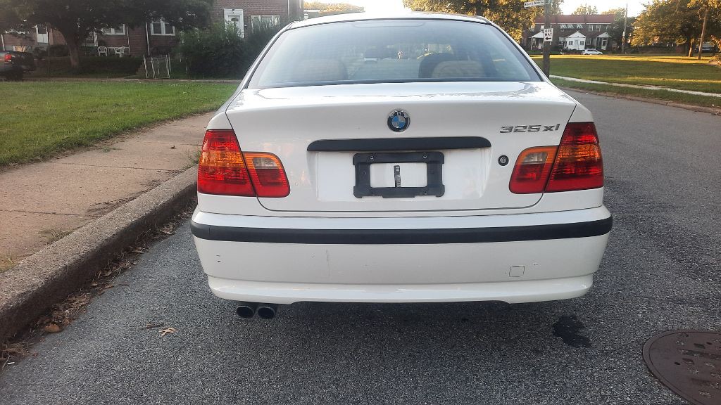 2003 BMW 3 Series Image 8