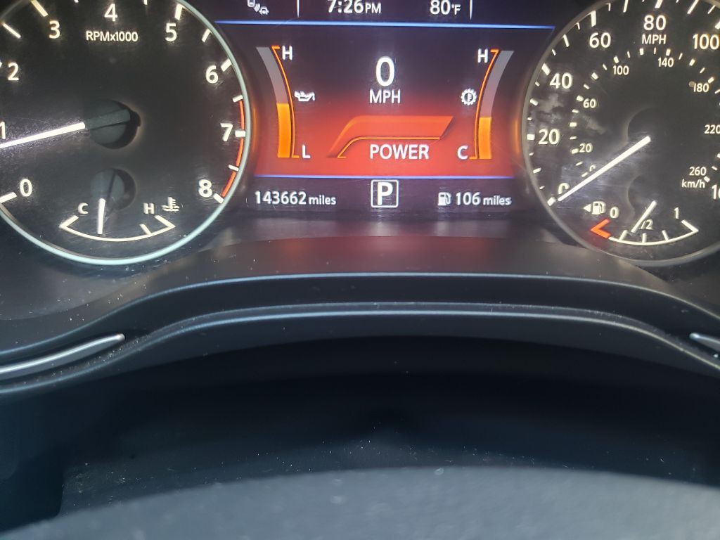 2017 Nissan Maxima Image 2