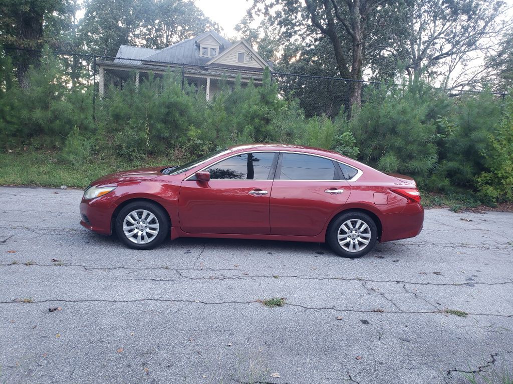 2016 Nissan Altima Image 4