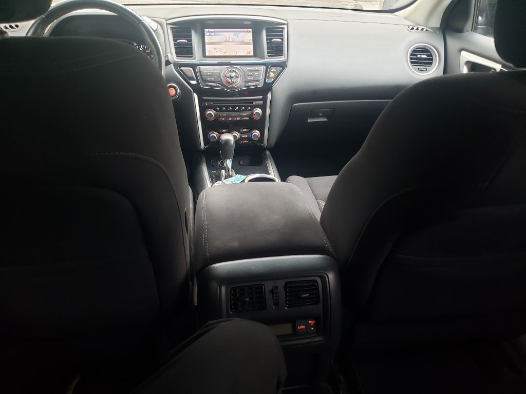 2014 Nissan Pathfinder Image 5