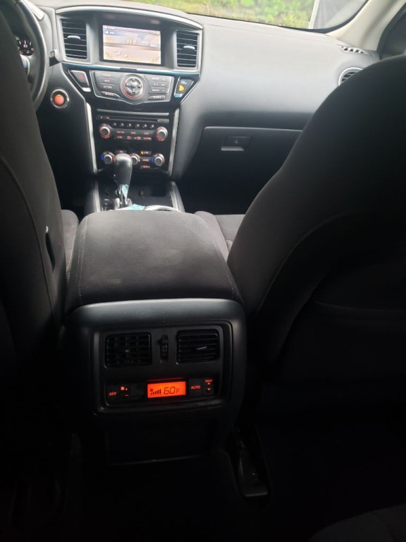 2014 Nissan Pathfinder Image 15