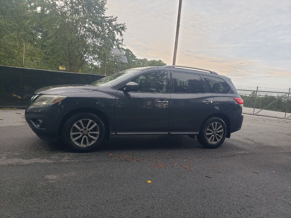 2014 Nissan Pathfinder Image 22