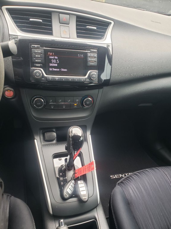 2017 Nissan Sentra Image 8