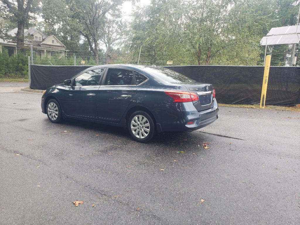 2017 Nissan Sentra Image 10