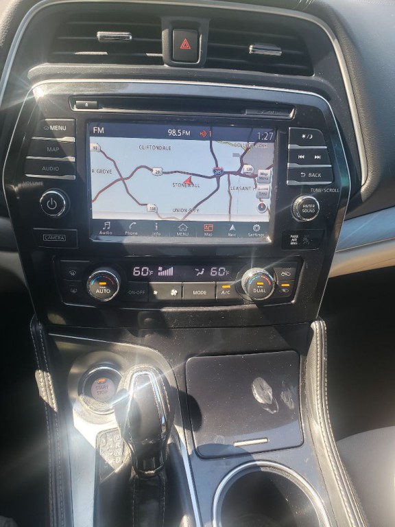 2016 Nissan Maxima Image 13