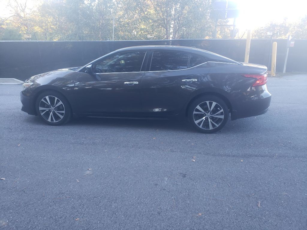 2016 Nissan Maxima Image 18