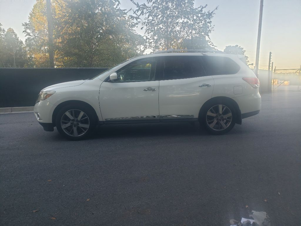 2014 Nissan Pathfinder Image 15