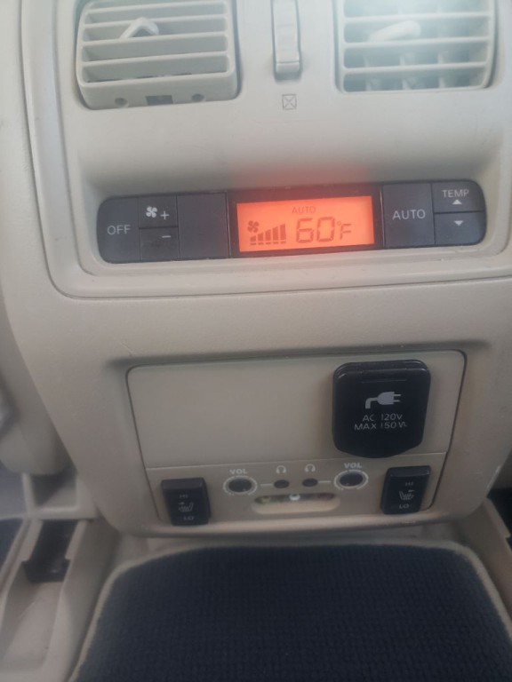2014 Nissan Pathfinder Image 23