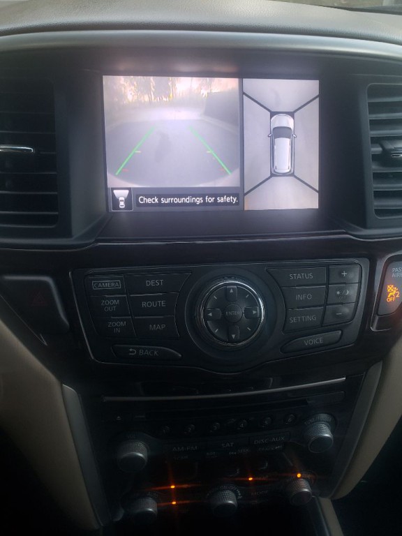 2014 Nissan Pathfinder Image 5