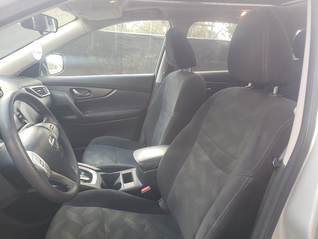 2016 Nissan Rogue Image 4