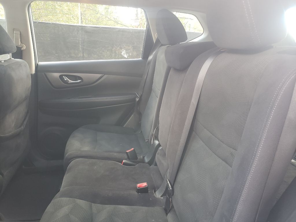 2016 Nissan Rogue Image 22