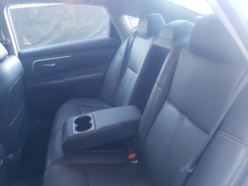 2017 Nissan Altima Image 6
