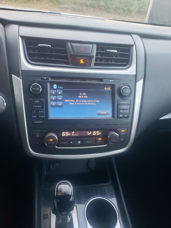 2017 Nissan Altima Image 11