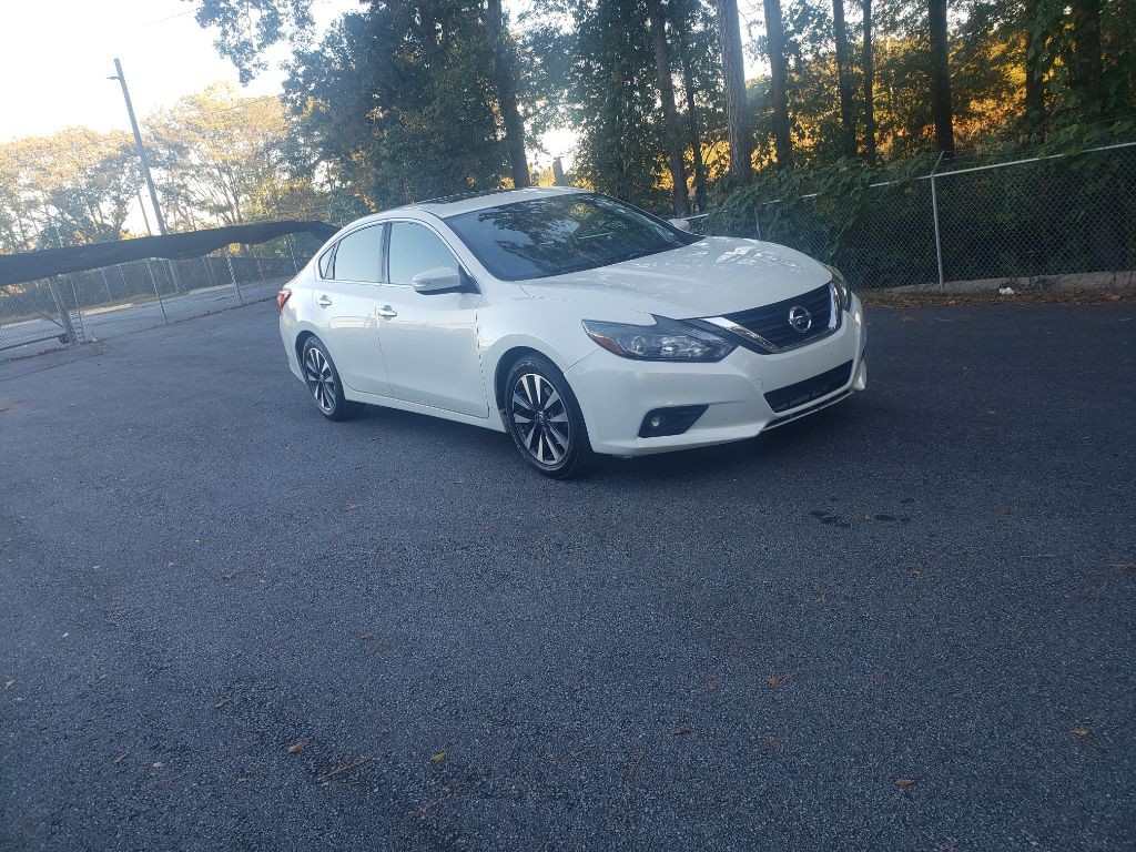 2017 Nissan Altima Image 16