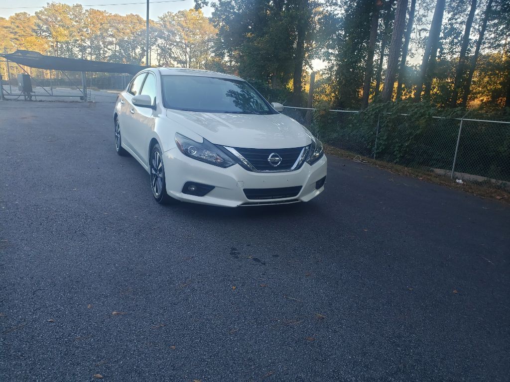 2017 Nissan Altima Image 21
