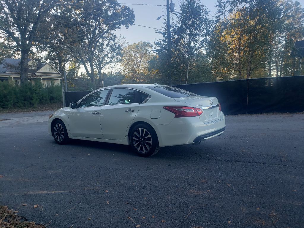 2017 Nissan Altima Image 22