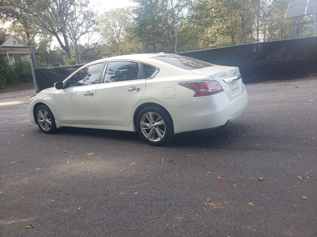 2014 Nissan Altima Image 9