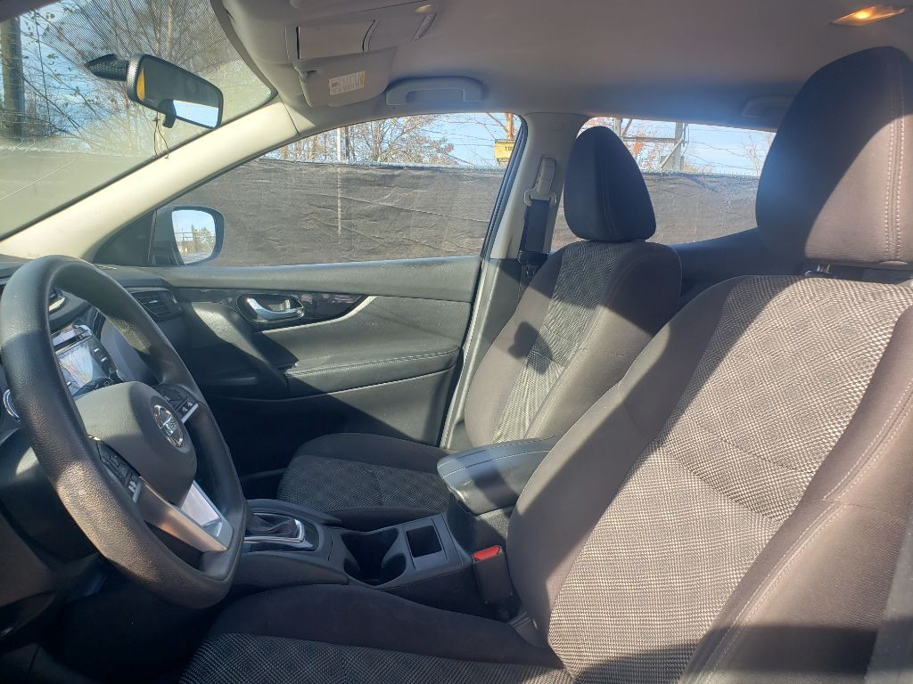 2018 Nissan Rogue Image 4